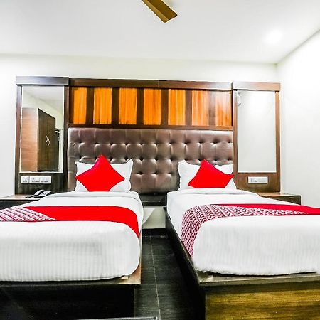 Oyo 16155 Hotel Dcm Grand วิเจยาวารา ภายนอก รูปภาพ