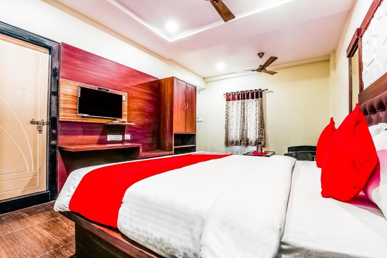Oyo 16155 Hotel Dcm Grand วิเจยาวารา ภายนอก รูปภาพ